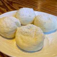 肉汁一咬就湧出蟹粉小籠包