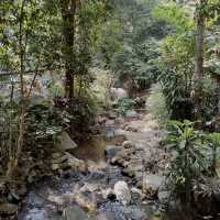 วัดแม่กำปอง วัดสวยท่ามกลางธรรมชาติที่ร่มรื่น