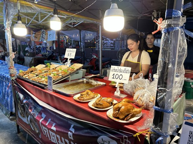 • ตลาดปูดำ กระบี่ 🦀✨
