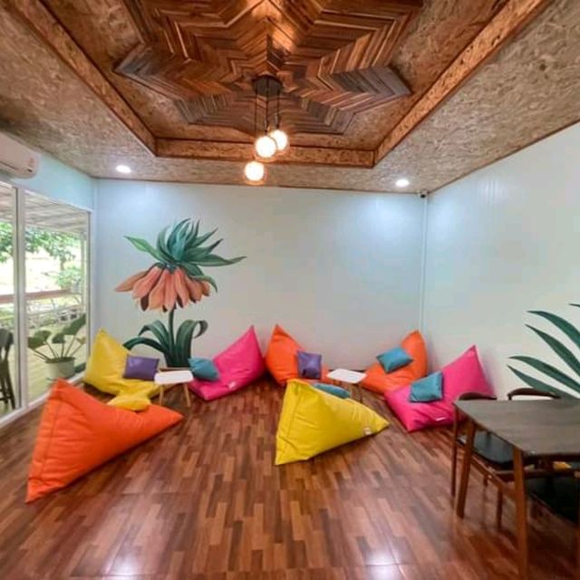 Tropical Cafe' SaiThai Krabi