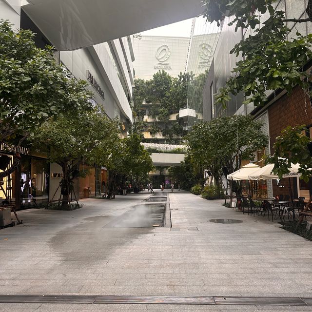 A beautiful jungle style mall in Bangkok 