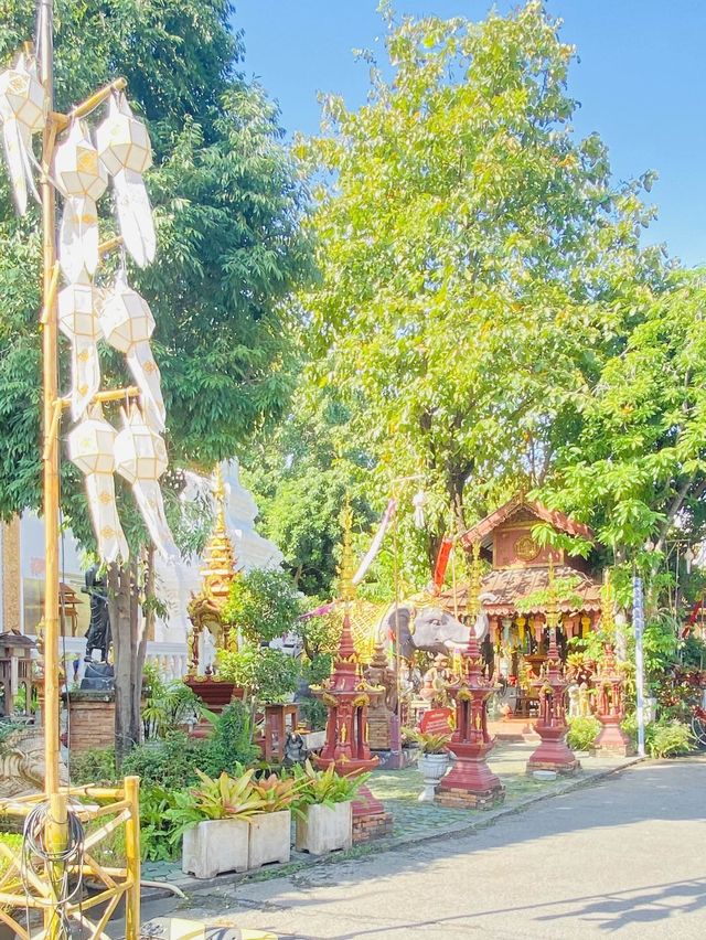ไหว้พระขอพร | วัดล่ามช้าง | เชียงใหม่