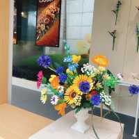 浪漫🈵️屋·樂高「花」現愛咖啡屋📍 Eslite Xinyi Store 誠品信義店
