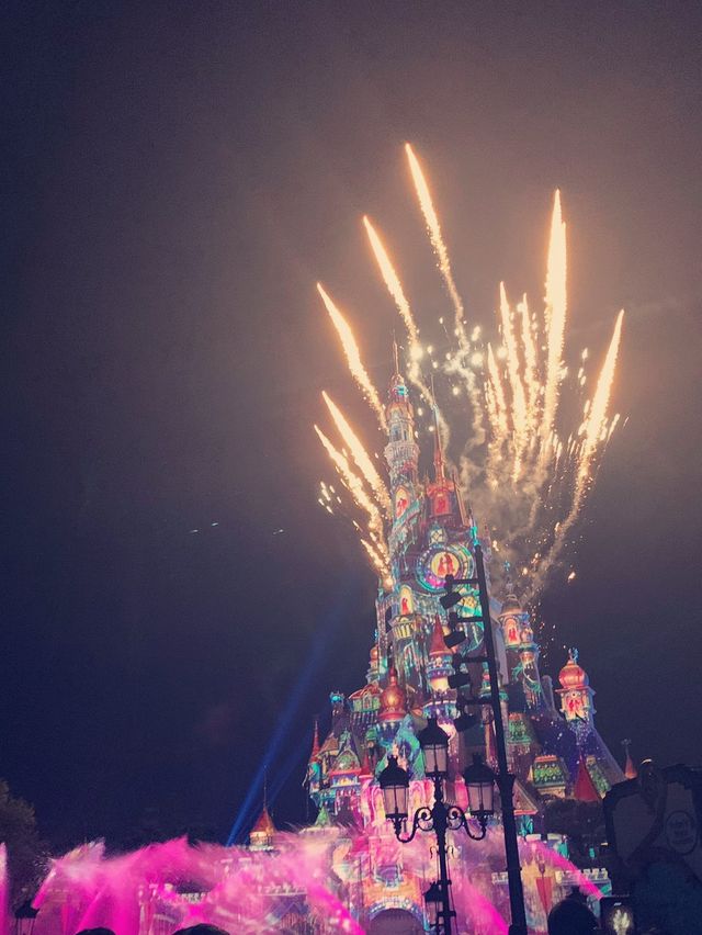 久違吖，迪士尼樂園