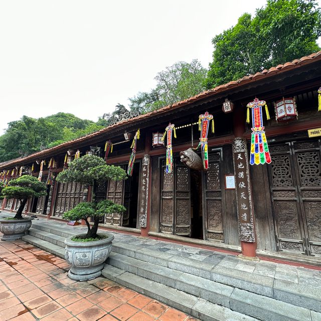 北越河內美景—香天寶刹Huong Pagoda