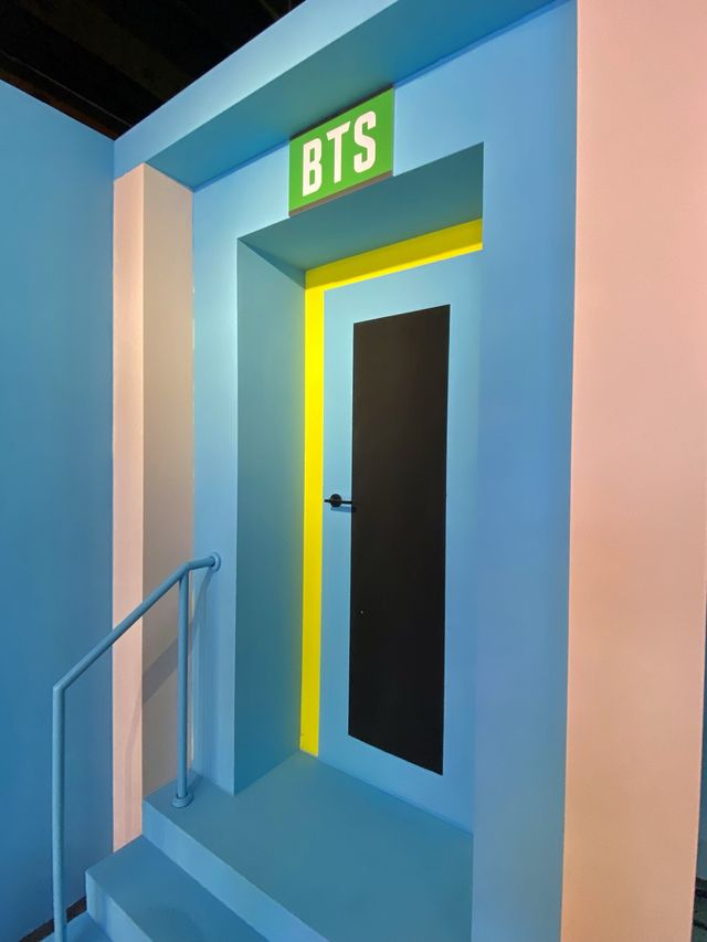 BTS Exhibition: PROOF in Hong Kong BTS Exhibition: PROOF in Hong Kong