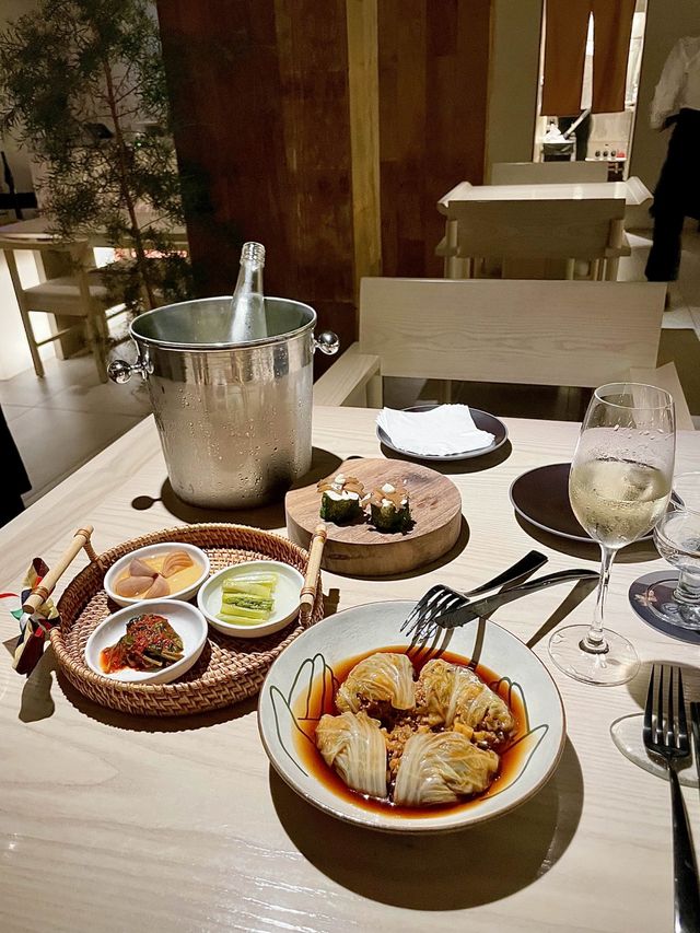 ワインと食べるキムチ料理のお店