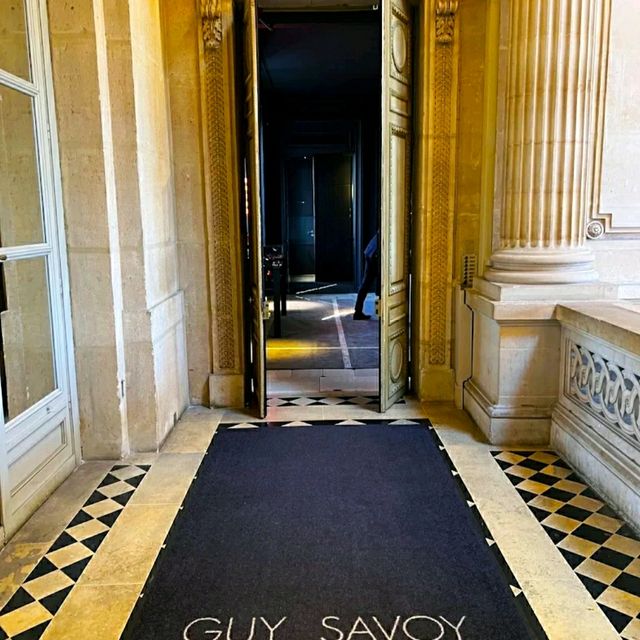 MICHELIN STAR RESTAURANT IN PARIS!