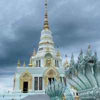 วัดแสนสุข บางแสน