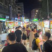 Foodie favourite night market in Taipei