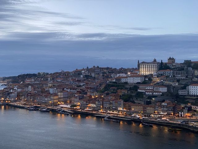 포르투의 아름다운 일몰과 야경을 감상할 수 있는 곳, 동루이스1세다리🌉