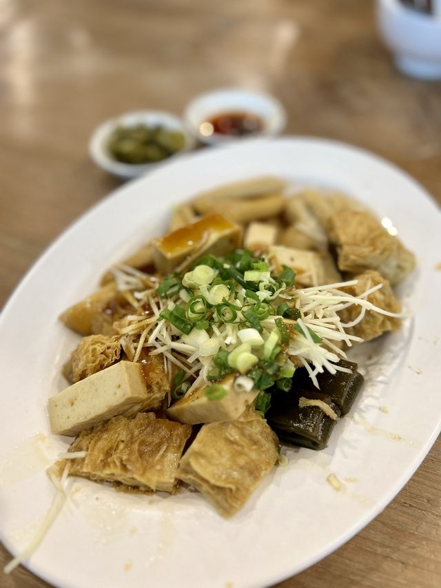 ［新竹/竹北］ 竹東邱記排骨酥麵 竹北店🥢｜竹北必吃美食 排骨酥麵必吃 氣泡水免費喝到飽🫣 
