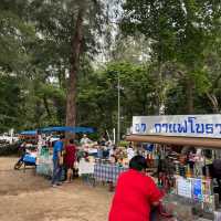ตลาดปลาสดยามเช้า