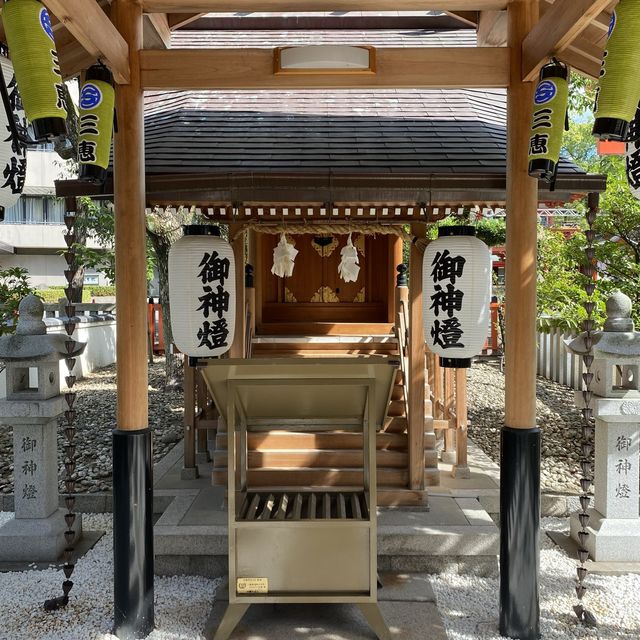 神戸生田神社の末社「大海神社」海運関係の神様に夏の交通安全を祈願