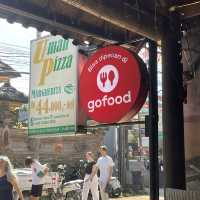烏瑪Pizza ，位於逼斯麥街的平價窯烤手工Pizza