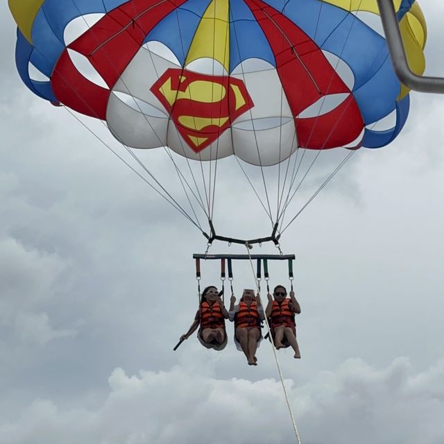 Parasailing in Boracay