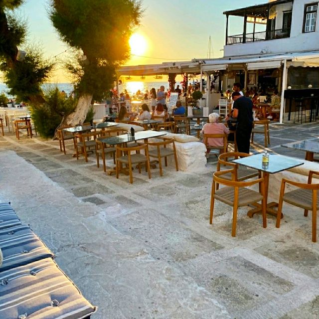 ROMANTIC NIGHT IN A ROMANTIC MYKONOS!