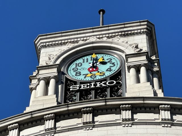 東京・銀座。時計のデザインがディズニーに！銀座4丁目『SEIKO HOUSE GINZA』の時計塔