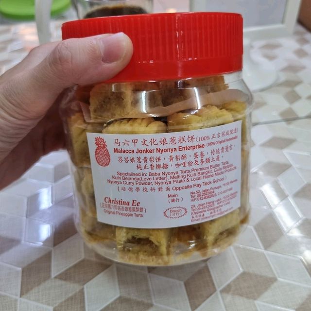 Christina Ee Pineapple Tarts & Chendol