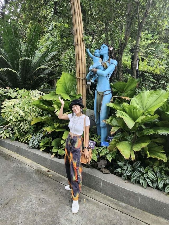 Avatar themed Cloud Forest in Singapore