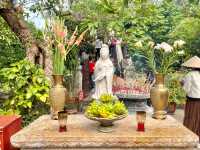 วัดเจดีย์เสาเดียว (One Pillar Pagoda)