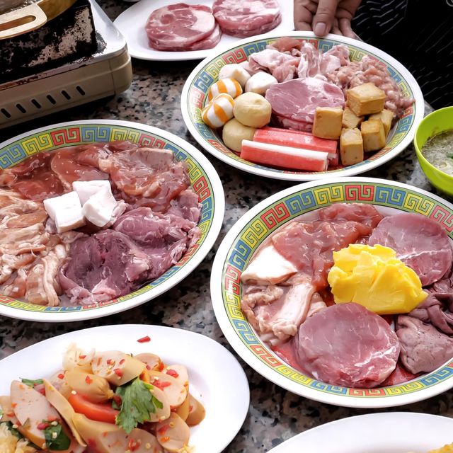 หมูกระทะ วิวดี ติดแม่น้ำเจ้าพระยา! บรรยากาศดีเวอร์