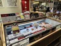 福岡・博多。博多駅で気軽にカウンターでカップもつ鍋が食べられる『YAMAYA BASE (マイング店)』
