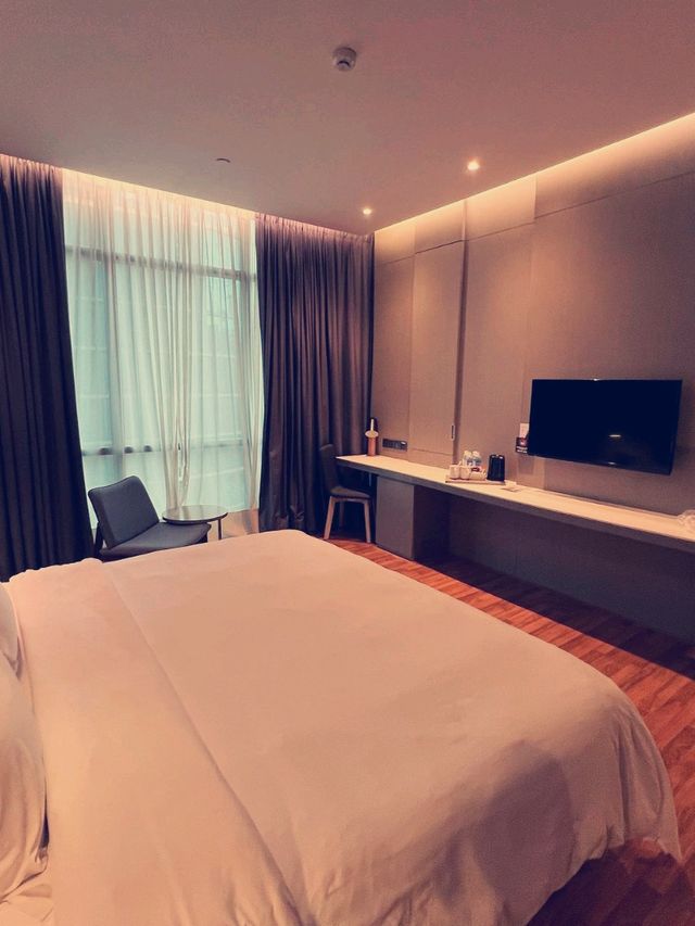 VE Hotel & Residence