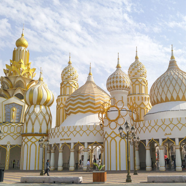 Dubai Global Village: Cultural Extravaganza