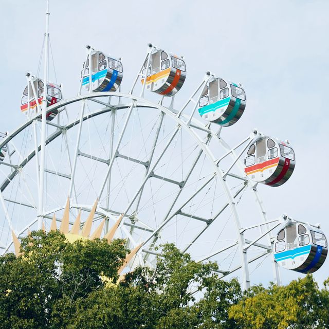 在動物園渡過美好放鬆的下午