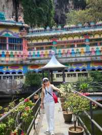 สีสันของ ถ้ำบาตู