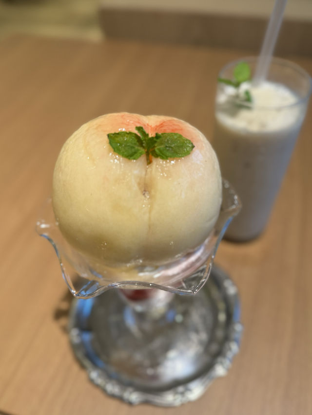 【福岡カフェ】果物専門店のカフェの旬のフルーツパフェがすごい✨