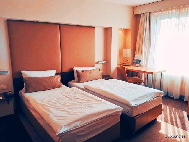🎶 Stay at Estrel Berlin