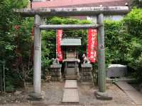 探索池尻稻荷神社：東京市中心的靈性綠洲