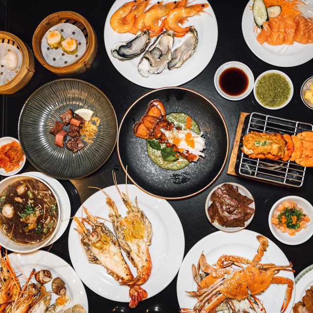 บุฟเฟ่ต์ Giant River Prawns Buffet & Lobster Speci