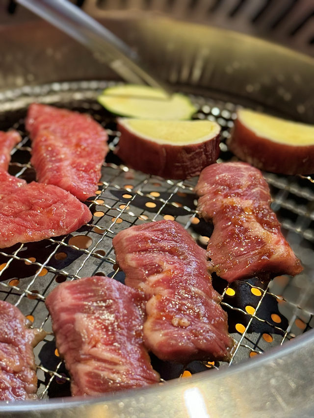 【兵庫/尼崎】コスパ抜群の焼肉酒場 『肉と鍋 さとり』