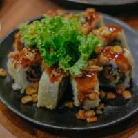 FURO SUSHI BAR | THE PLACE ITSELF IS COZY & SUPER SPACIOUS