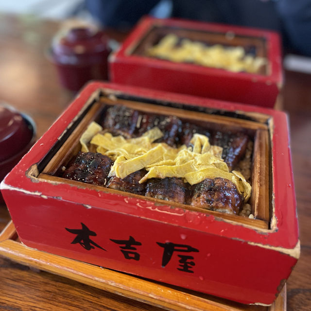 柳川3百年老店｜元祖本吉屋本店 · 特色蒸籠鰻魚飯