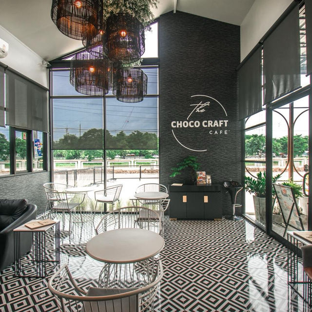 คาเฟ่และร้านจักสานบรรยากาศสุดชิลล์คลอง9