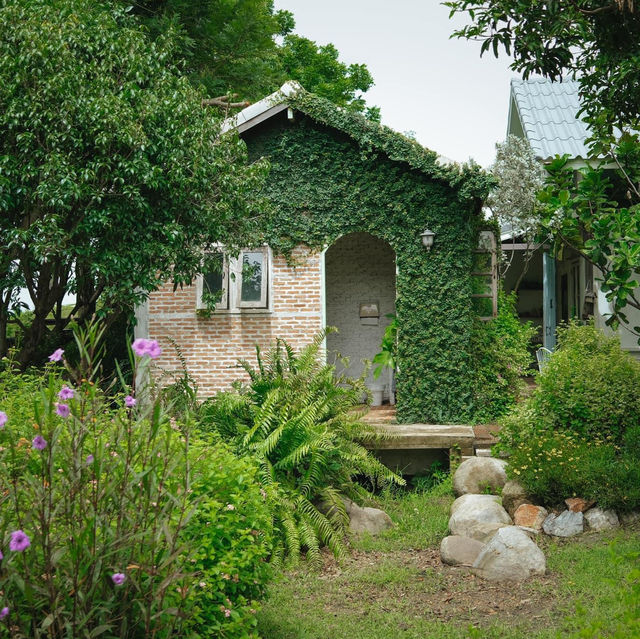 นิยายบ้านสวน 