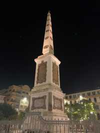 💙Stunning Spanish square in town💙Great for drinks and food! 