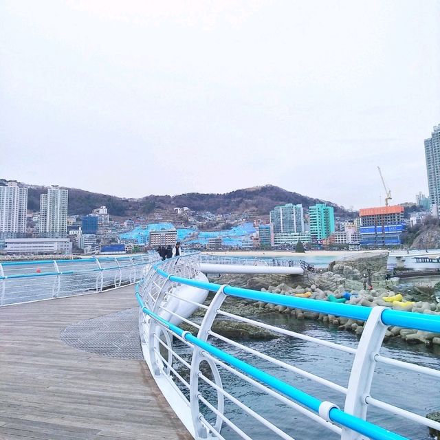🇰🇷 Drifting Through Songdo Skies