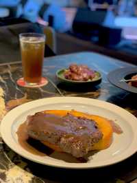  創新素食與經典肉食套餐