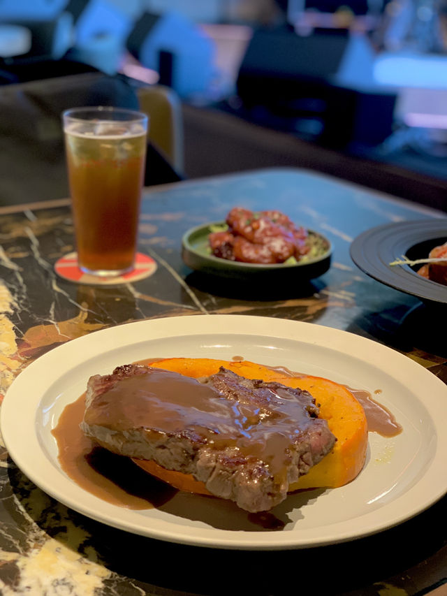  創新素食與經典肉食套餐