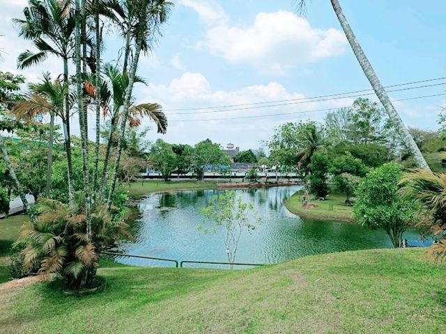 Sanam Chang Phueak Park