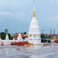 ท้าวเวสสุวรรณหน้าทองคำ 
