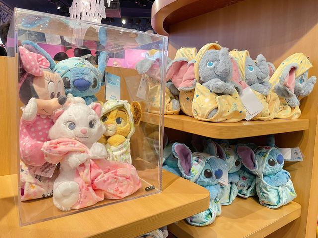  Disney Store ช็อปที่สาวกดิสนีย์ห้ามพลาด! 🏰🎆