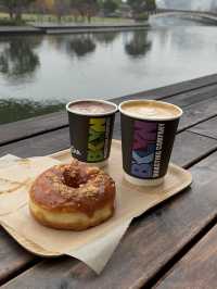 Brooklyn Roasting Company Kitahama คาเฟ่ริมน้ำ