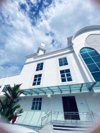 Masjid Pakistan: A Pristine White Oasis in Kota Bharu