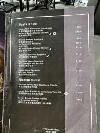雙層大啡菇肉厚多汁素漢堡 